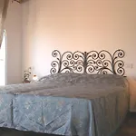 Nelly G Panzió Carbuta
